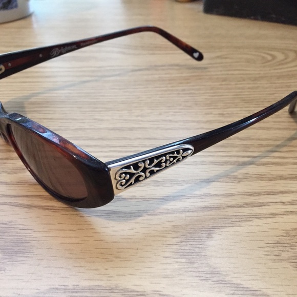 😎 Brighton sunglasses—- 🕶 - Picture 5 of 6